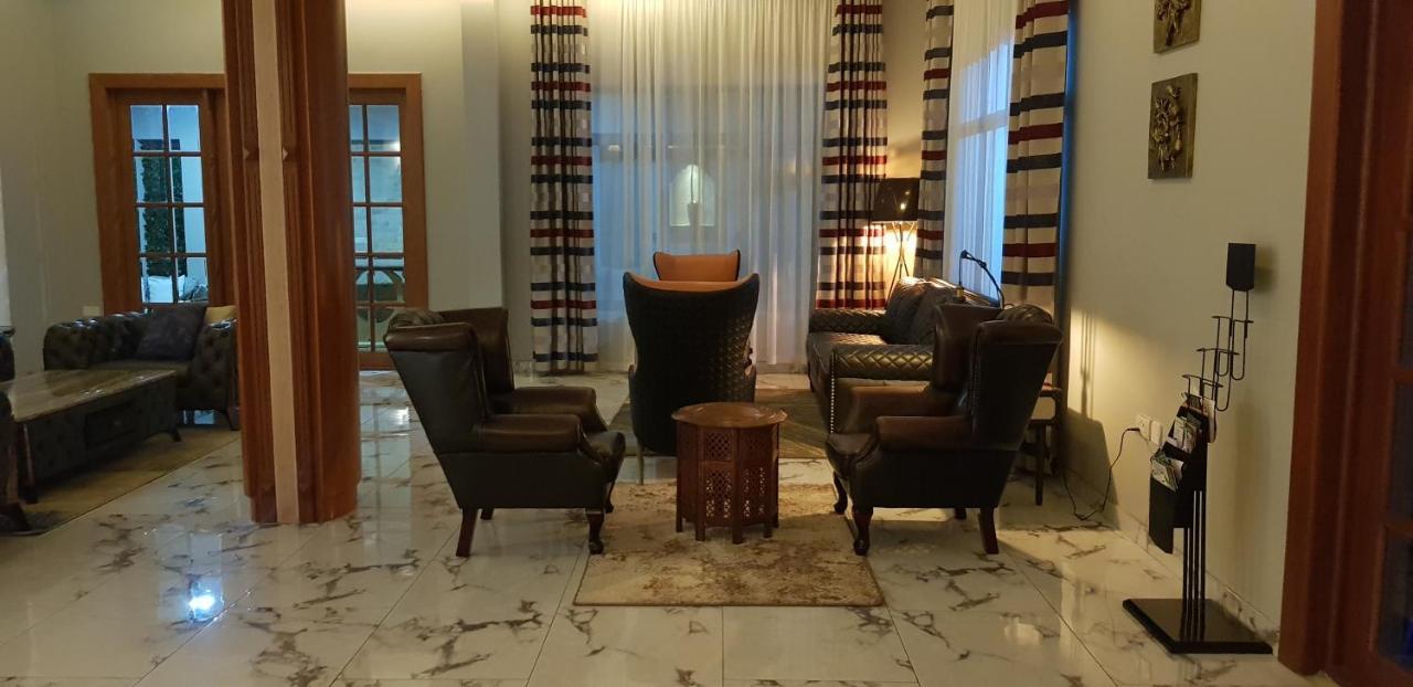 Silver Palm Hotel Αρούσα Εξωτερικό φωτογραφία
